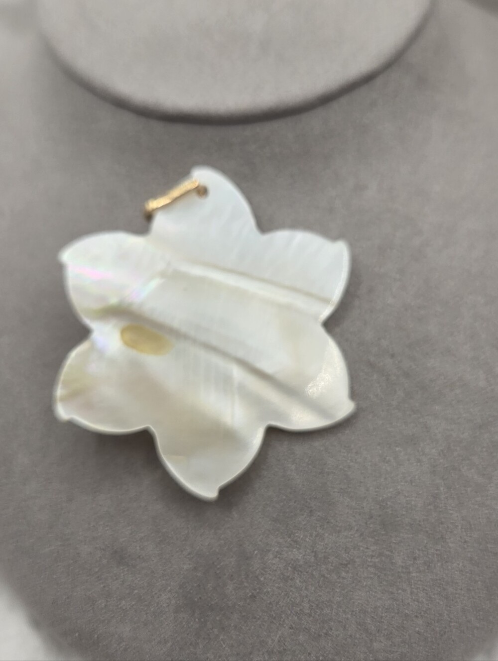 Mother of Pearl Carved Flower Pendant Gold Tone Blue & Clear Stone Large 2" - Picture 3 of 4